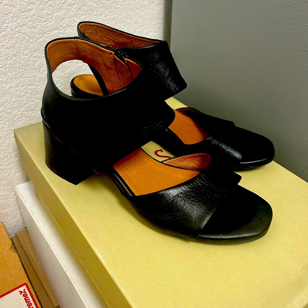 Miz Mooz Bonnette Heeled Sandal. Size 7. Paid $220. Worn once.